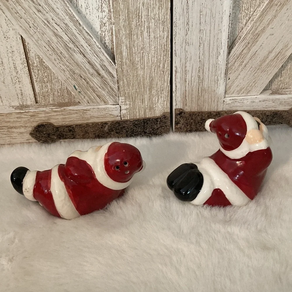 Santa Yoga Shakers